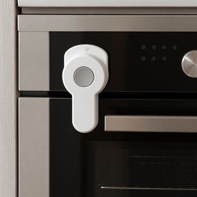 serrure de four securite et protection bebe en cuisine