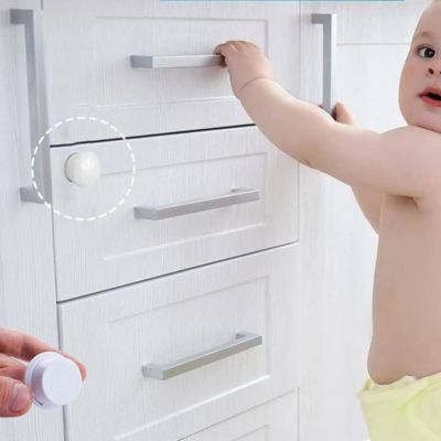 bloque porte securite placard enfant adapte aux enfants