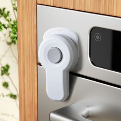 serrure de four protection enfant cuisine